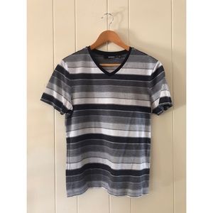 Murano Slim Fit V-Neck T-Shirt